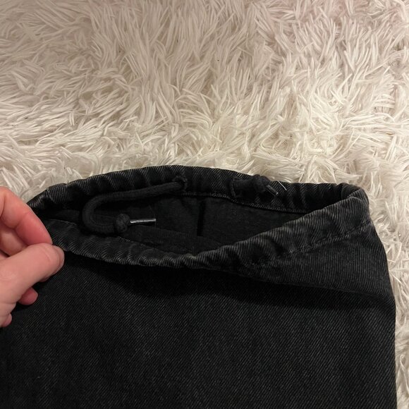 Levi’s ‘94 Baggy Cargo Utility Jeans - Picture 2 of 4